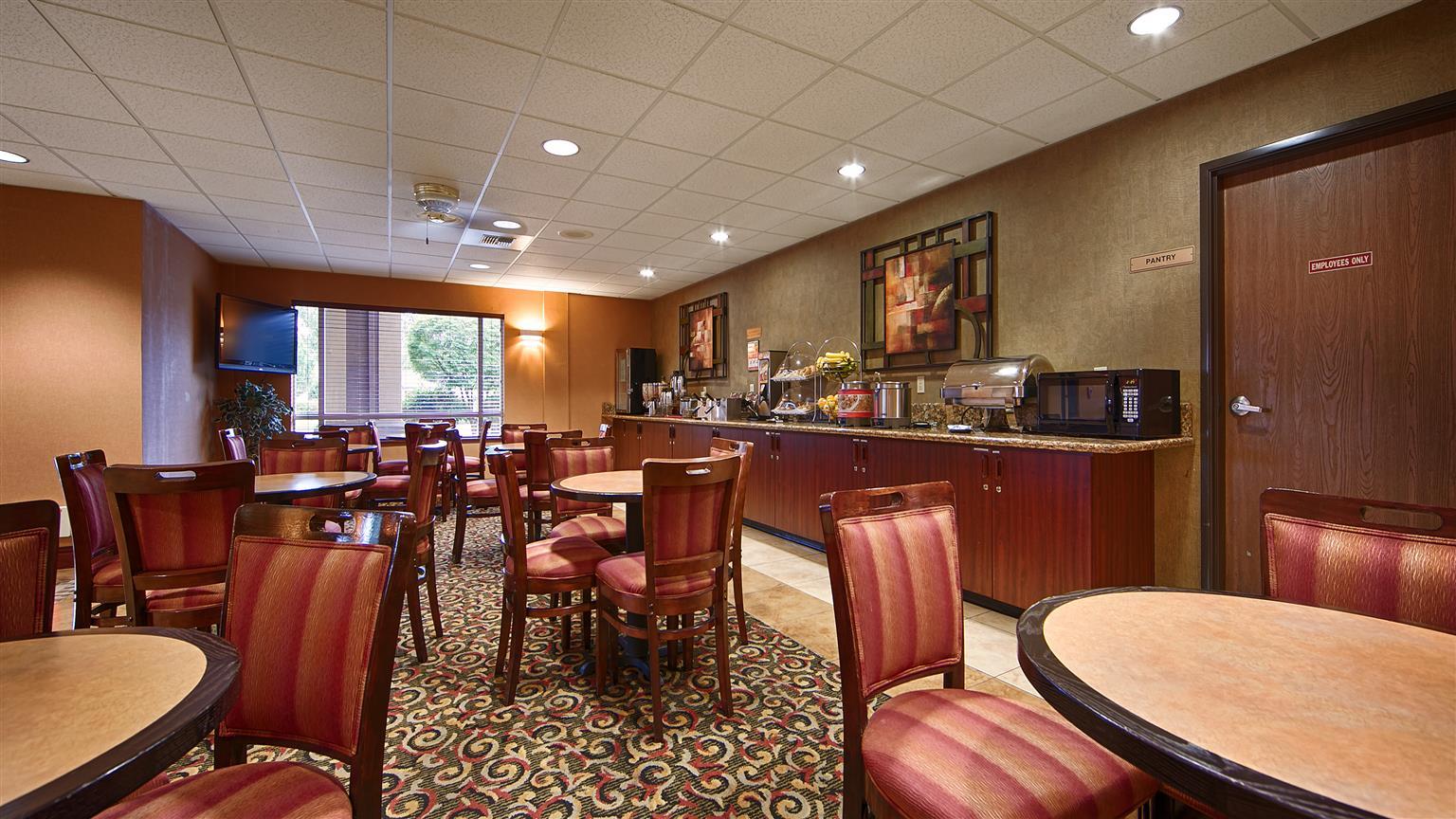 Best Western Cascade Inn & Suites Troutdale Exterior foto