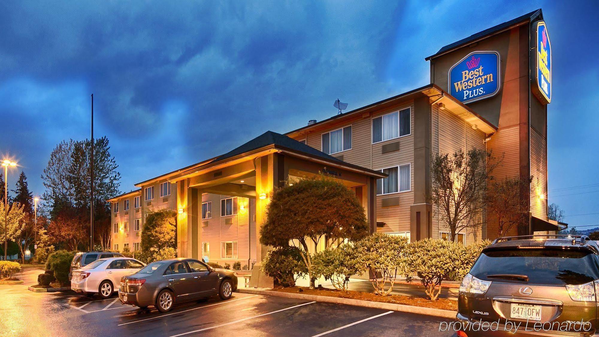 Best Western Cascade Inn & Suites Troutdale Exterior foto
